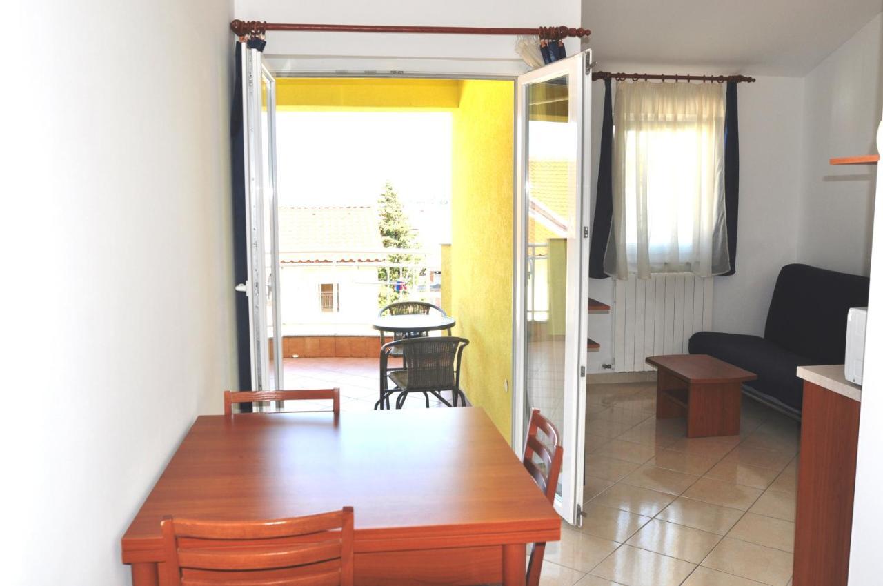 Apartments With A Parking Space Selce, Crikvenica - 11527 Exterior foto